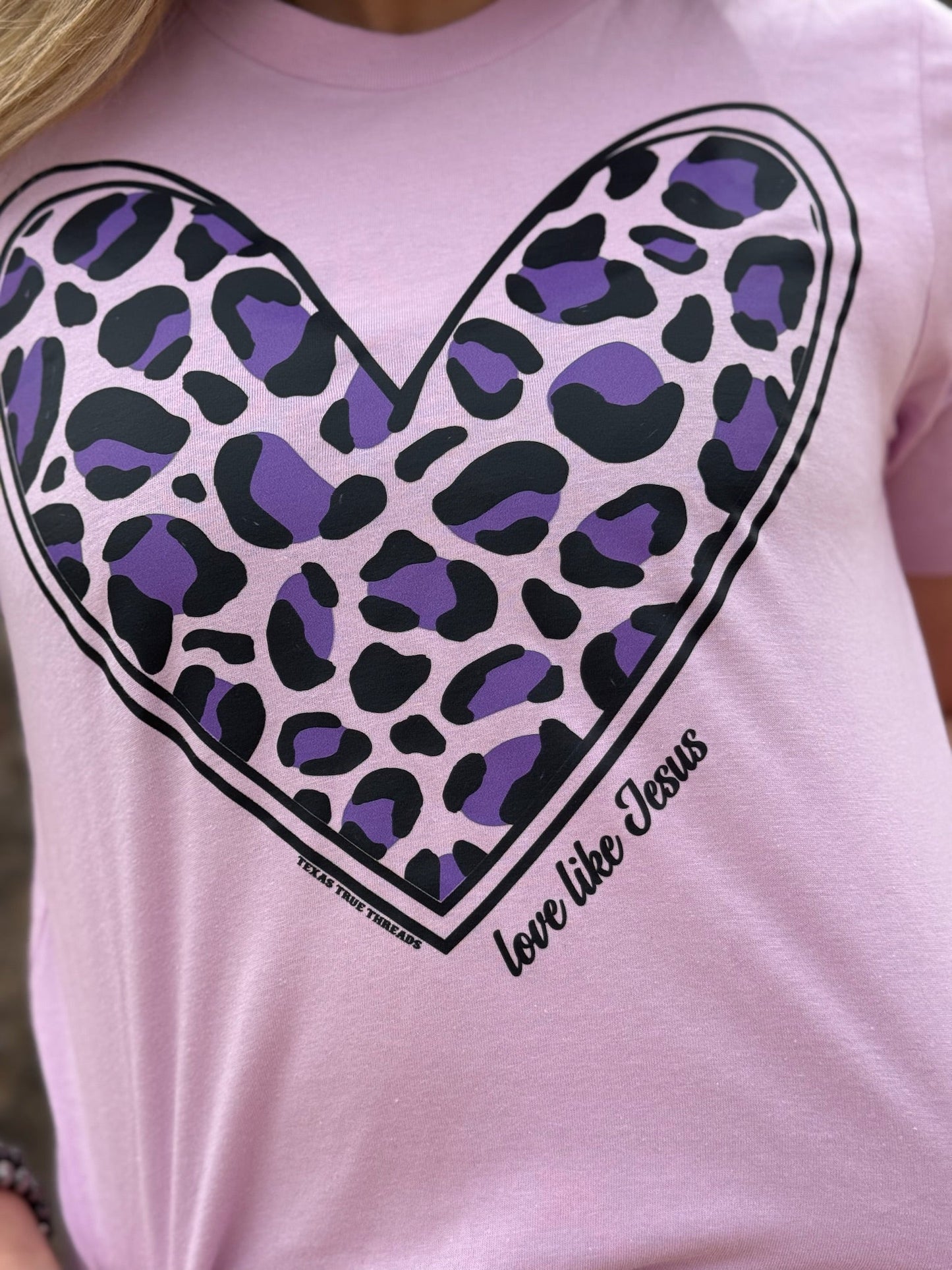 Love Like Jesus Short Sleeve Tee